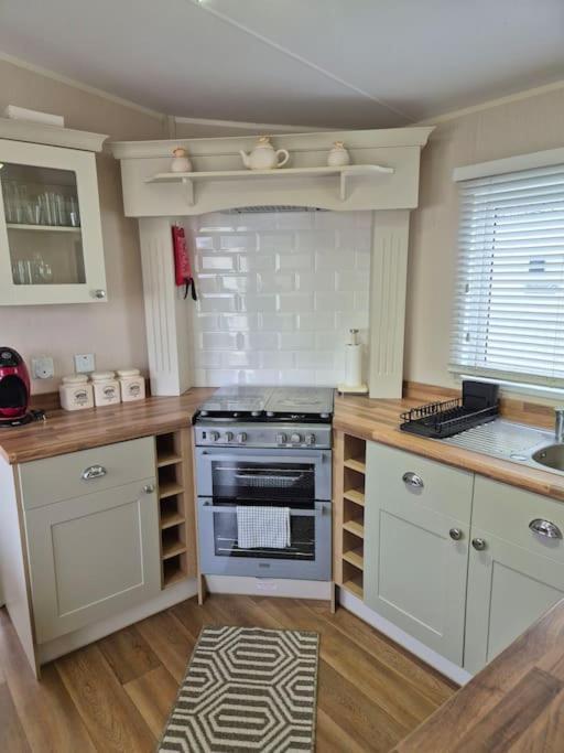 Amazing 2Bedroom Caravan In Lincoln, Tattershall Exterior foto